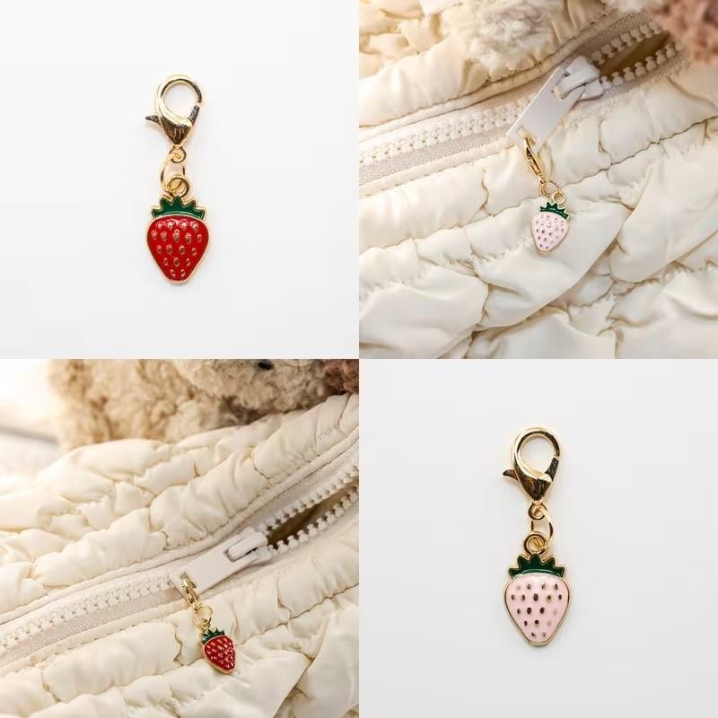 Mini Metal Red Strawberry Fruit Charm Keyring Keychain Gift UK