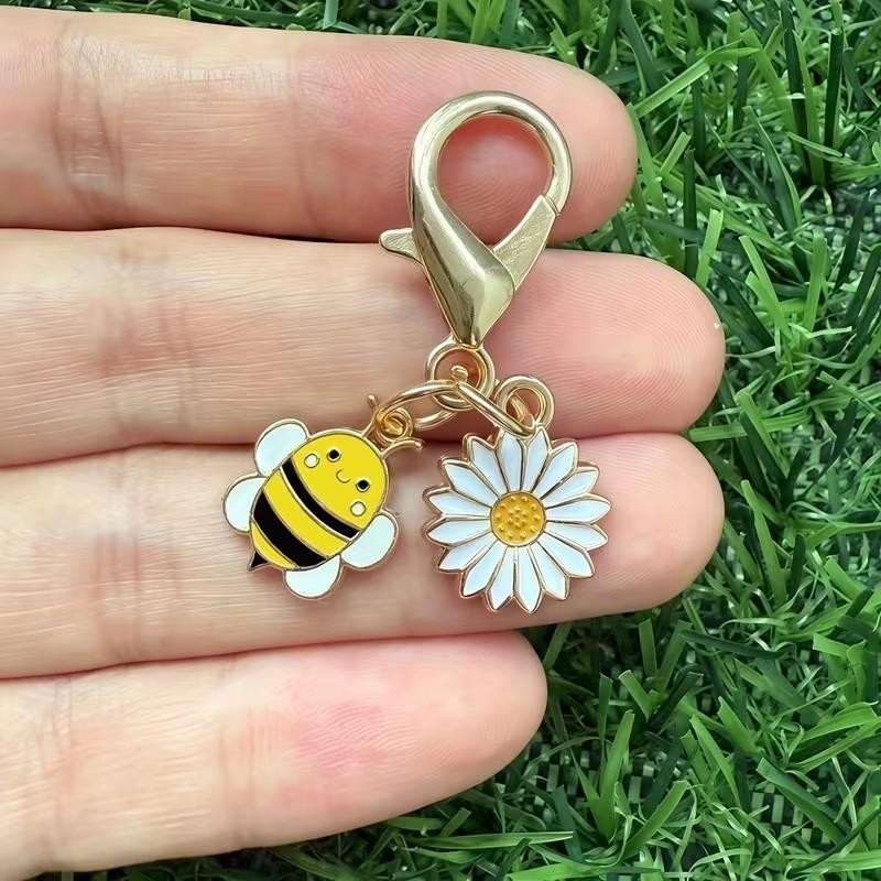 Metal Honey Bee & Sunflower / Daisy Charm Keyring Keychain Gift UK