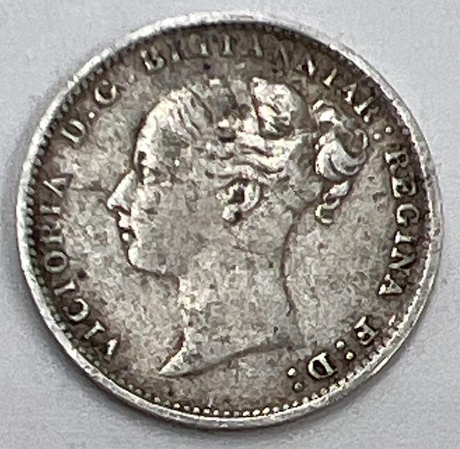 1883 Threepence | British Silver Coin | Queen Victoria | Collectable Grade a545