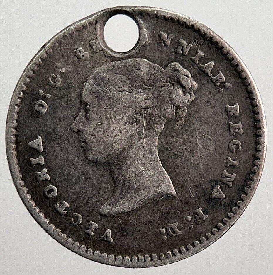 1852 Victoria Maundy Two-Pence Silver Coin | Collectable Grade | a7984