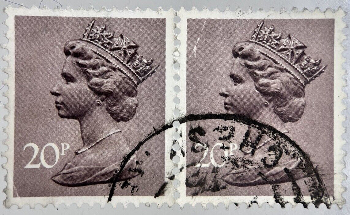 British Elizabeth II 20 Twenty-Pence Stamps | Collectable Grade