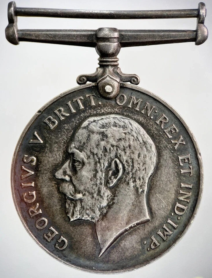 1914 - 1918 George V WWI | British Silver Medal Coin | Fine Collectable Grade