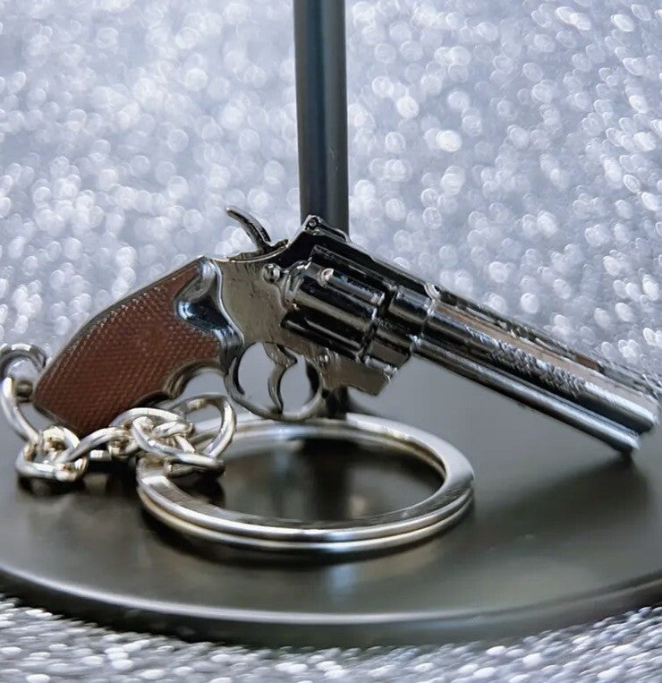 Mini Classic Revolver Pistol Gun Shaped Keyring Premium Keychain Gift UK