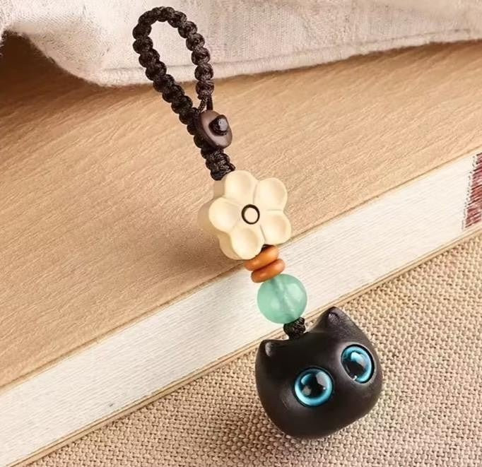 Mini Carved Wooden Blue Eyed Black Cat Charm Keyring Keychain Gift UK