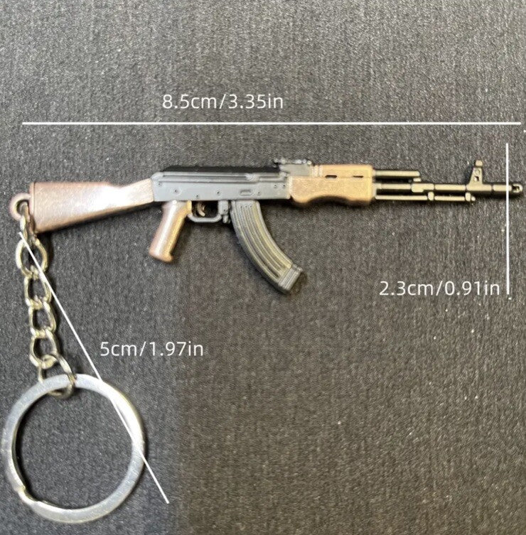 Mini Assault Rifle Gun Shaped Keyring Premium Keychain Gift UK