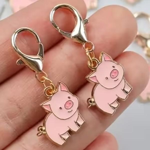 Mini Metal Pink Pig Piglet Farm Animal Charm Keyring Keychain Gift UK