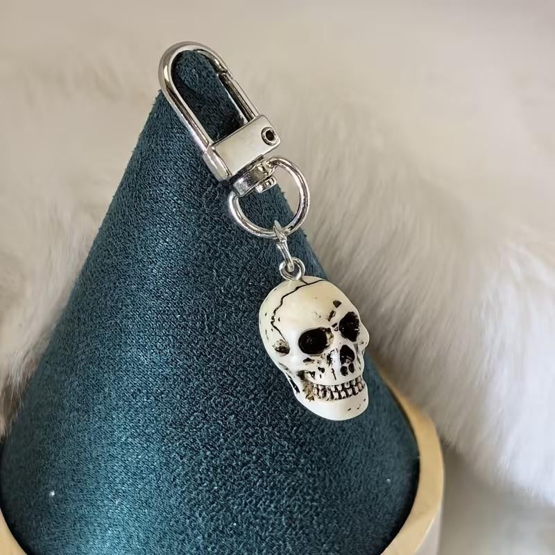 Mini White Gothic Skull Keyring Premium Keychain Gift UK