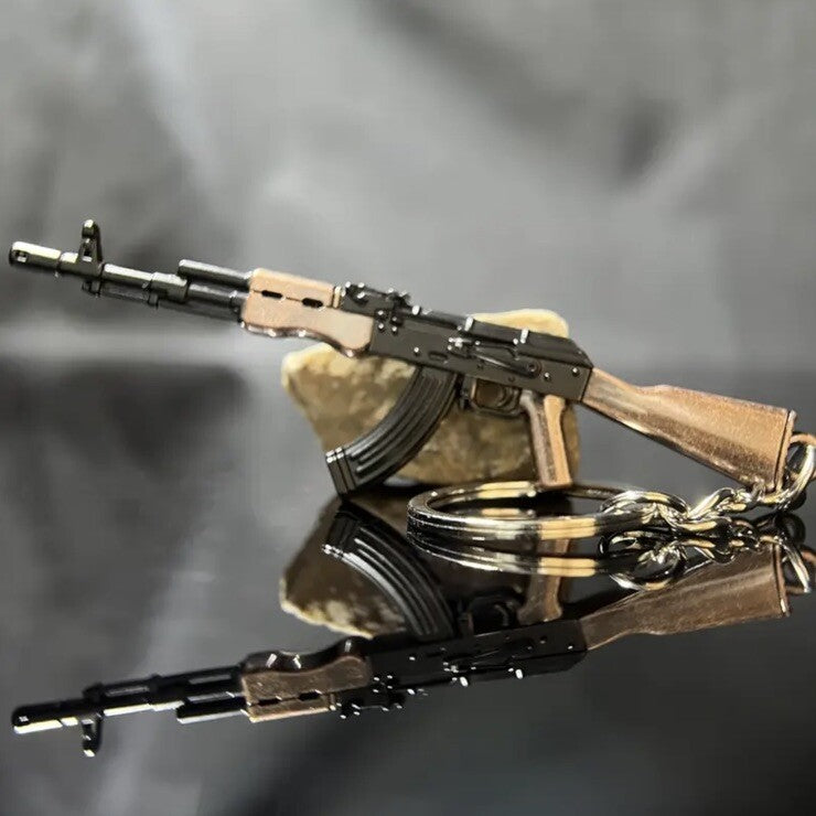 Mini Assault Rifle Gun Shaped Keyring Premium Keychain Gift UK
