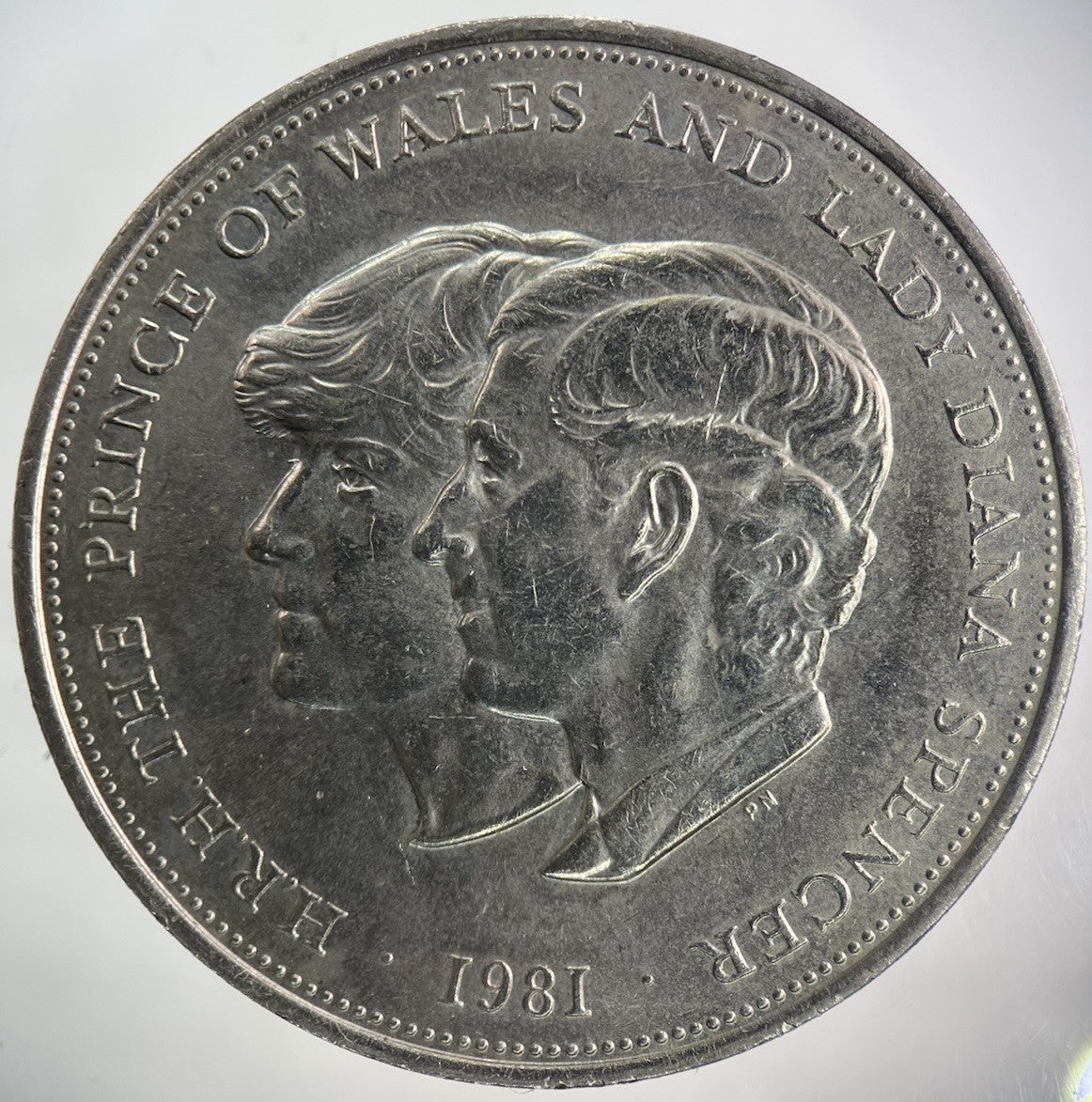1981 Elizabeth II 2nd One Crown Coin | Very High Grade