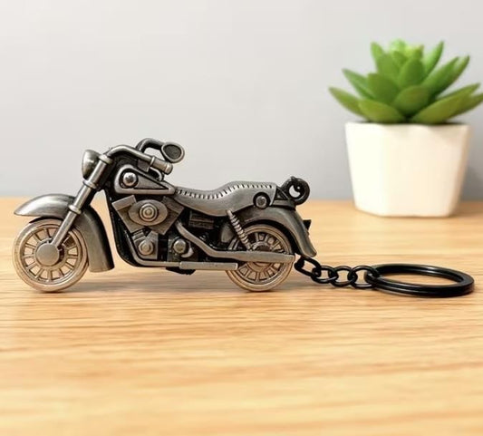 Mini Metal Classic Motorbike With Turning Wheels Keyring Keychain Gift UK