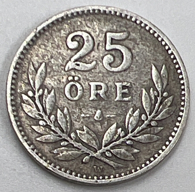 1927-W Sweden 25 Ore Silver Coin | Collectable Grade | a551