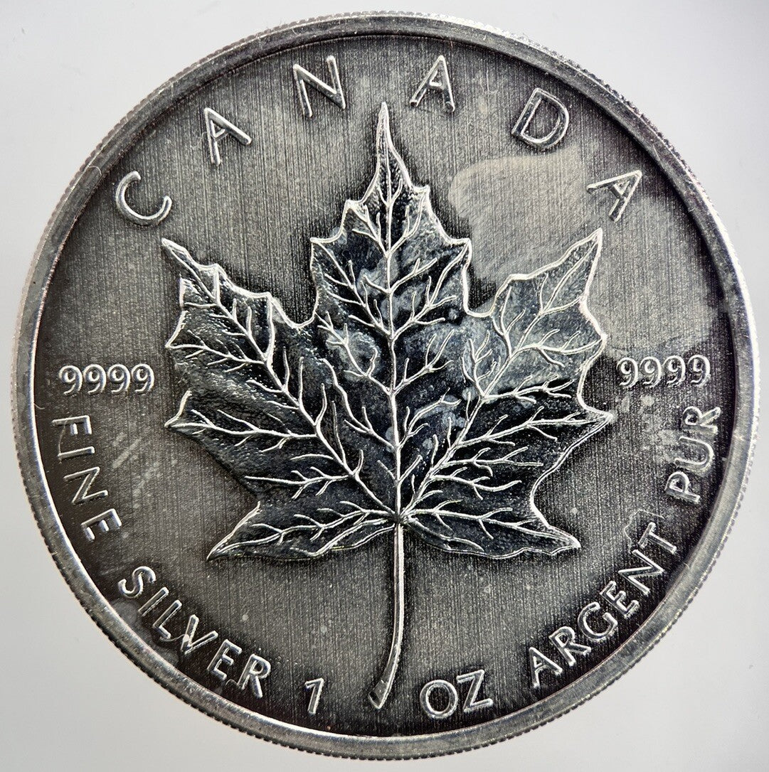 2011 Canadian Maple Leaf 1oz Silver Coin | Very High Grade