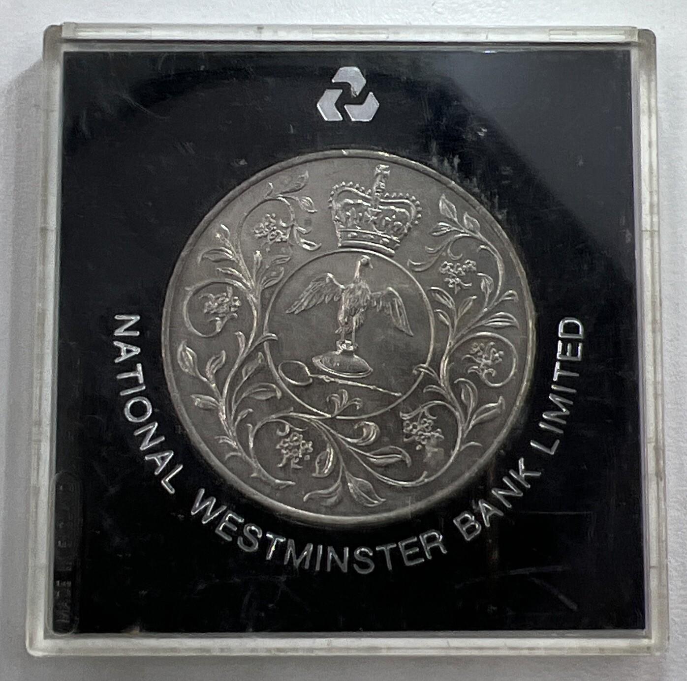 1977 Elizabeth II Jubilee Crown British Coin In Case | Collectable Grade a90344