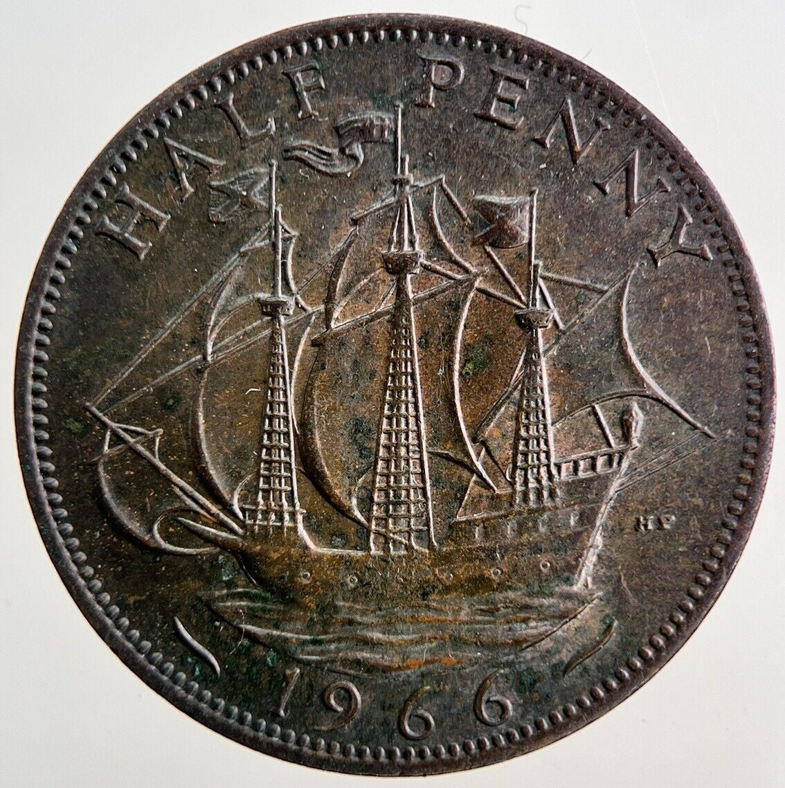 1966 Elizabeth II 2nd Half-Penny Coin | Very Fine Grade