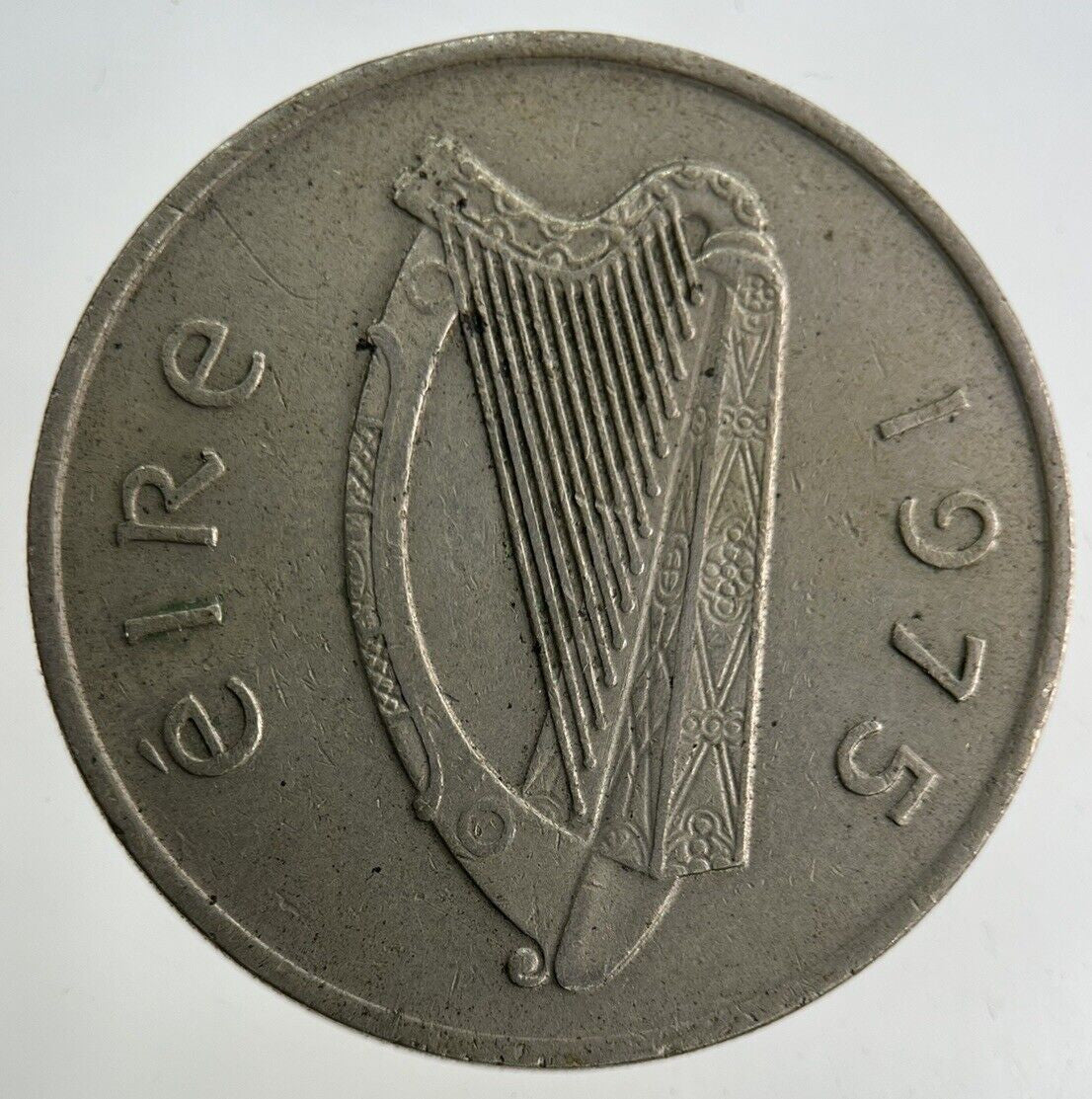 1975 Irish 10p Ten-Pence Coin | Fine Collectable Grade