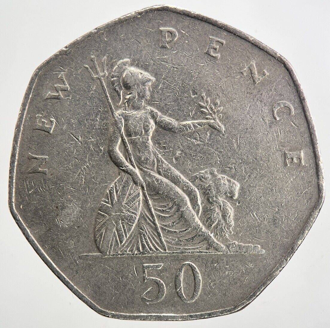 1976 Elizabeth II 2nd 50p 50 Fifty-Pence Coin | Fine Collectable Grade