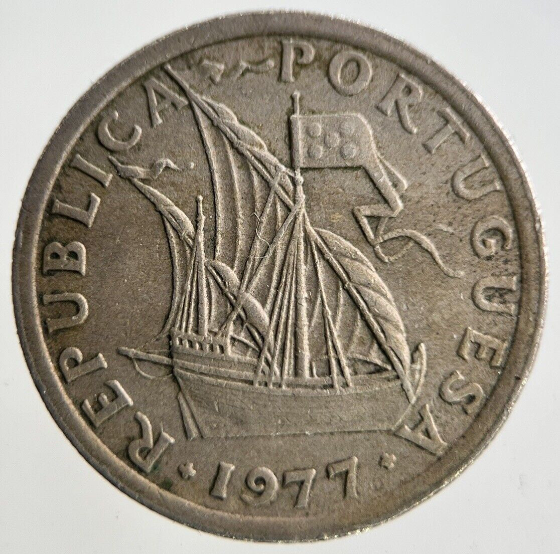 1977 Portugal 2.5 Escudos Coin | Fine Collectable Grade