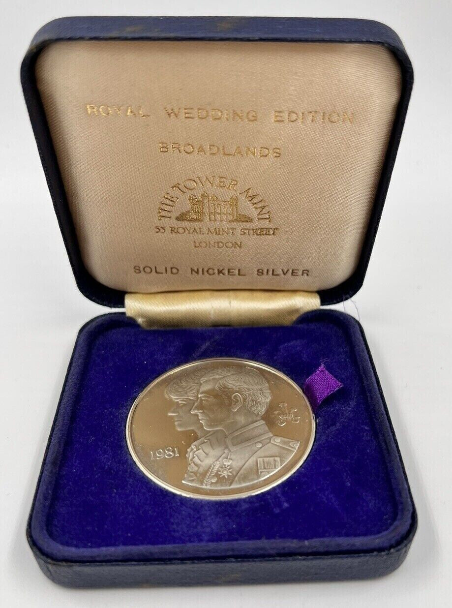 1981 Charles Diana Royal Wedding Nickel Silver Coin | a90354