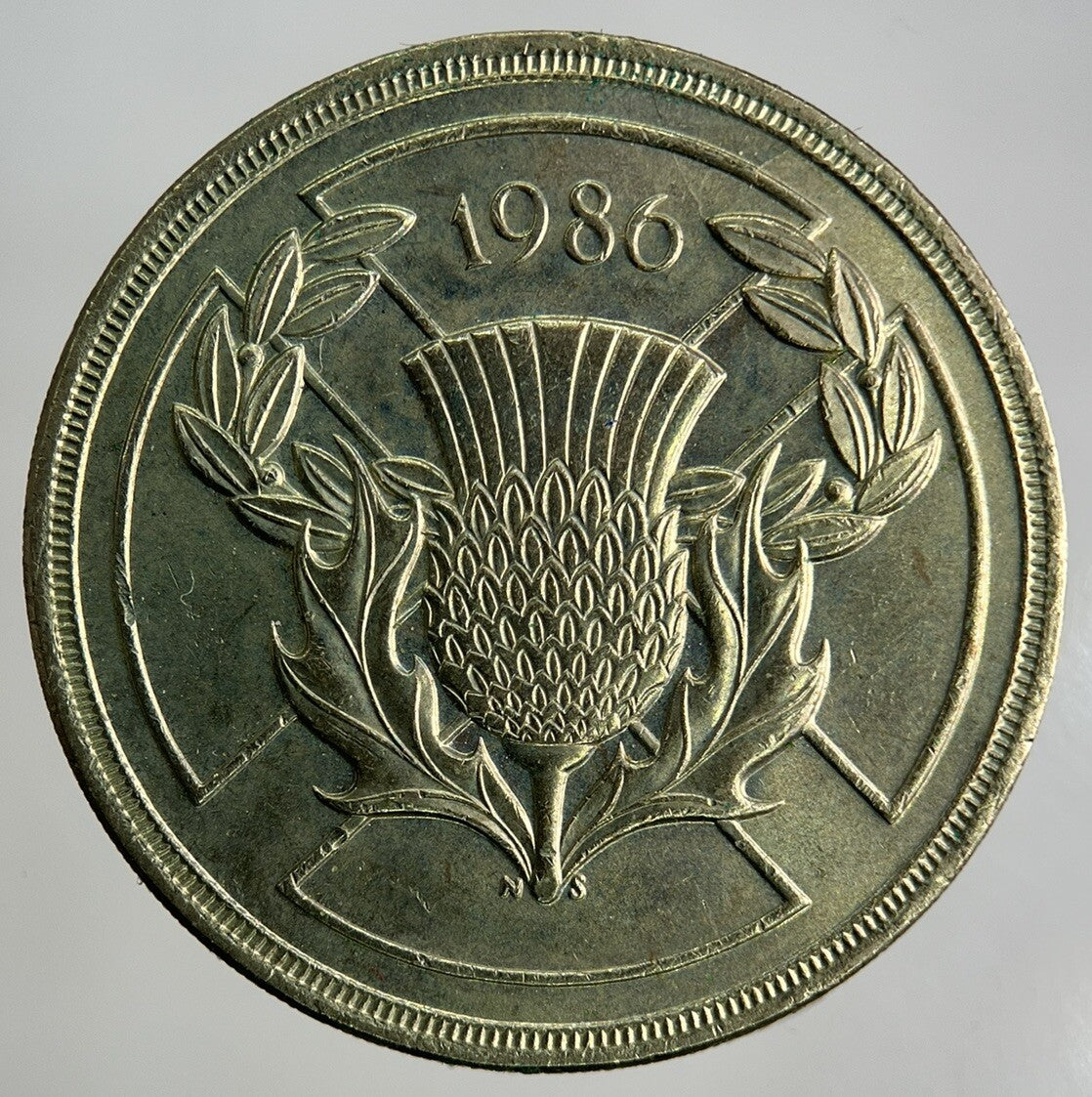 1986 Elizabeth II 2nd £2 Two-Pound Coin | Fine Collectable Grade