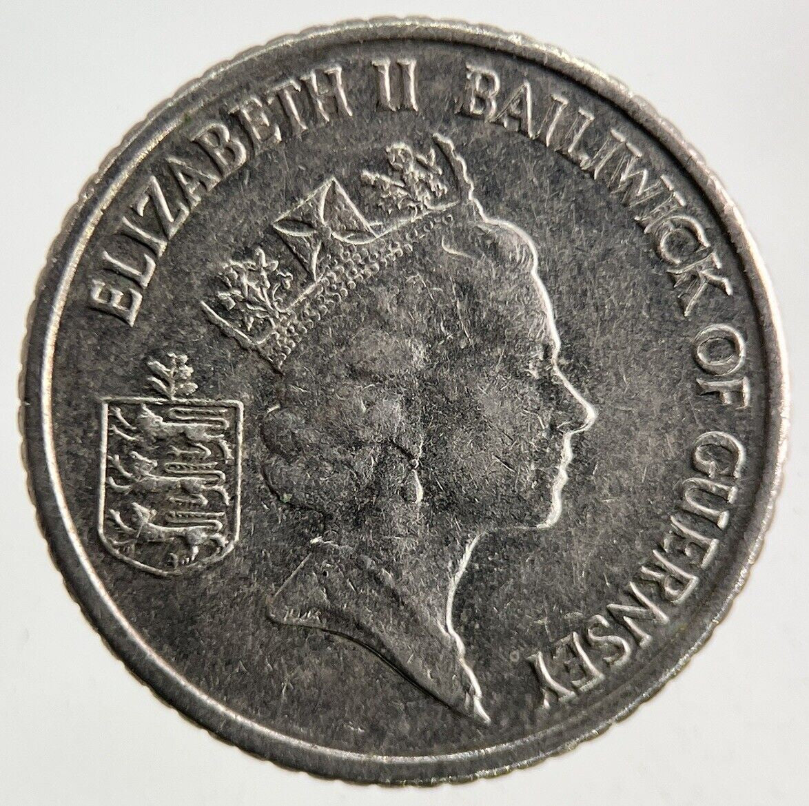 1990 Guernsey 5p Five-Pence Coin | Fine Collectable Grade