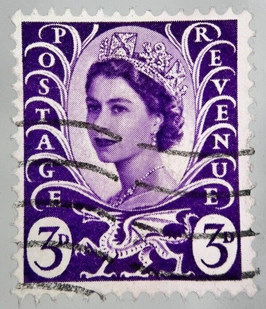 British Elizabeth II 3 Three-Pence 3d Stamp | Collectable Grade