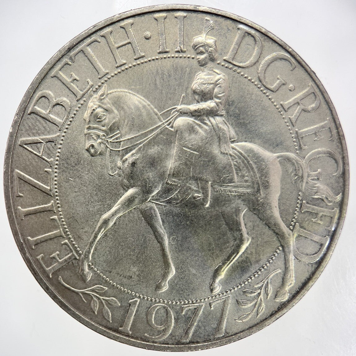 1977 Elizabeth II 2nd Jubilee Crown British Coin | Very High Grade | a3142