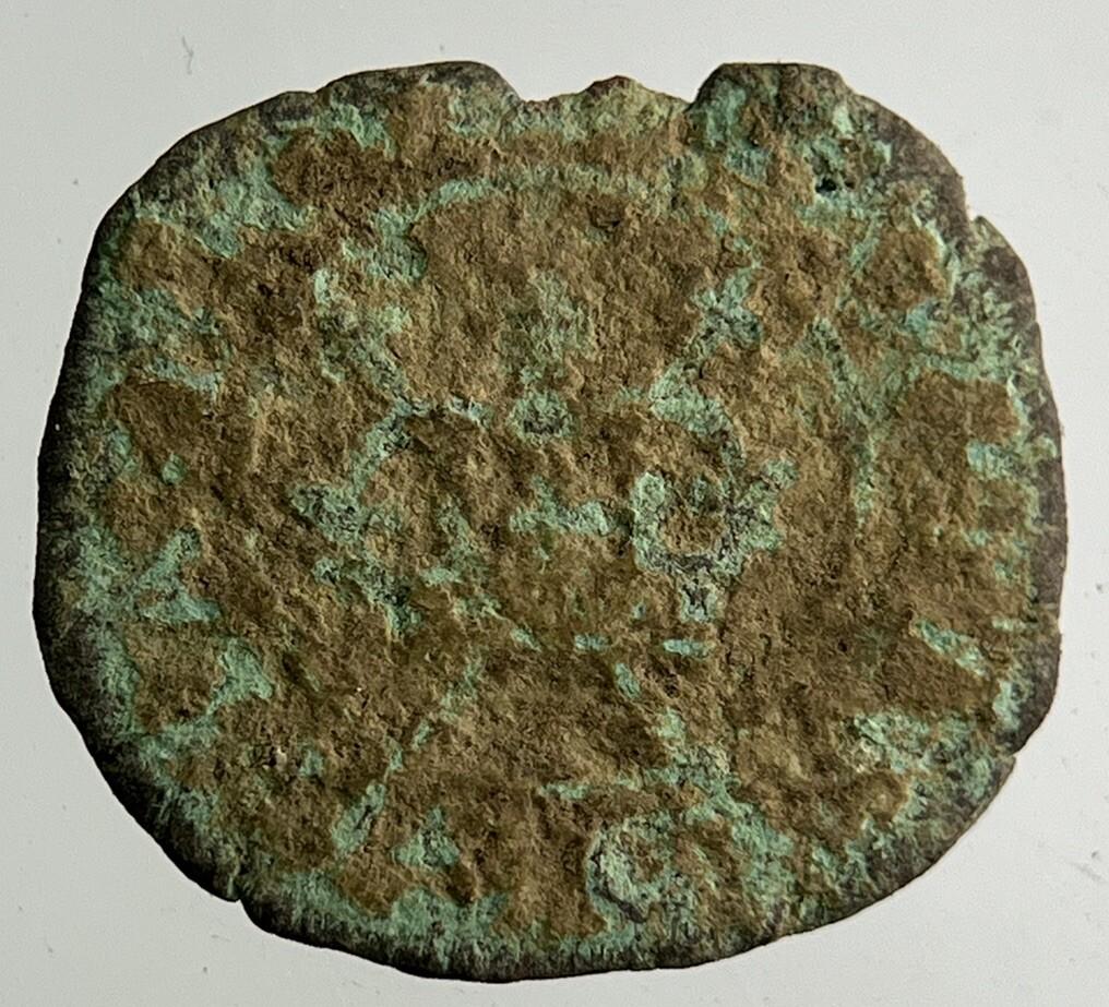 Irish Rose Hammered Farthing Coin | Collectable Grade