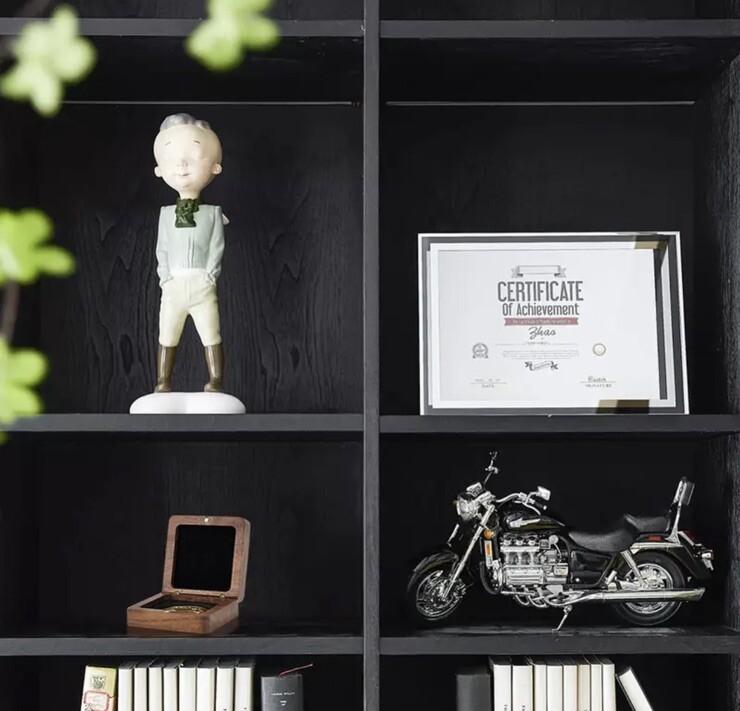 Coin / Medal Display Wood Storage Protective Box With Black Velvet Interior