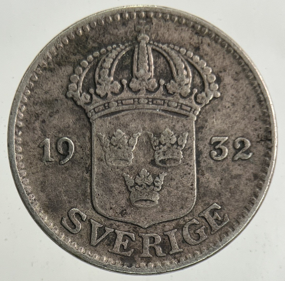 1932 Sweden 25 Ore Silver Coin | Fine Collectable Grade