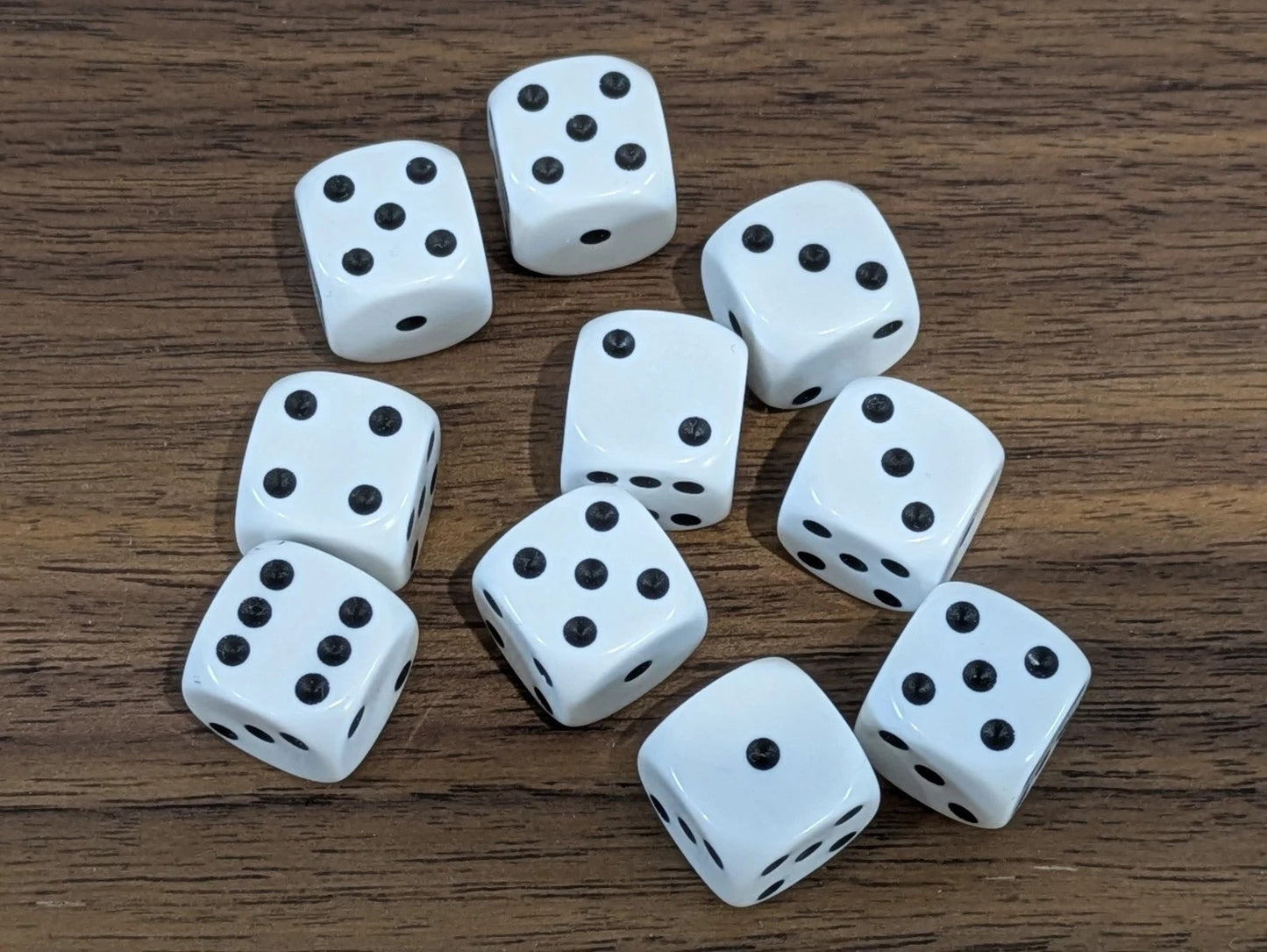 10 x Classic 11mm White Dice Dungeons and Dragons RPG Role Playing Board Game