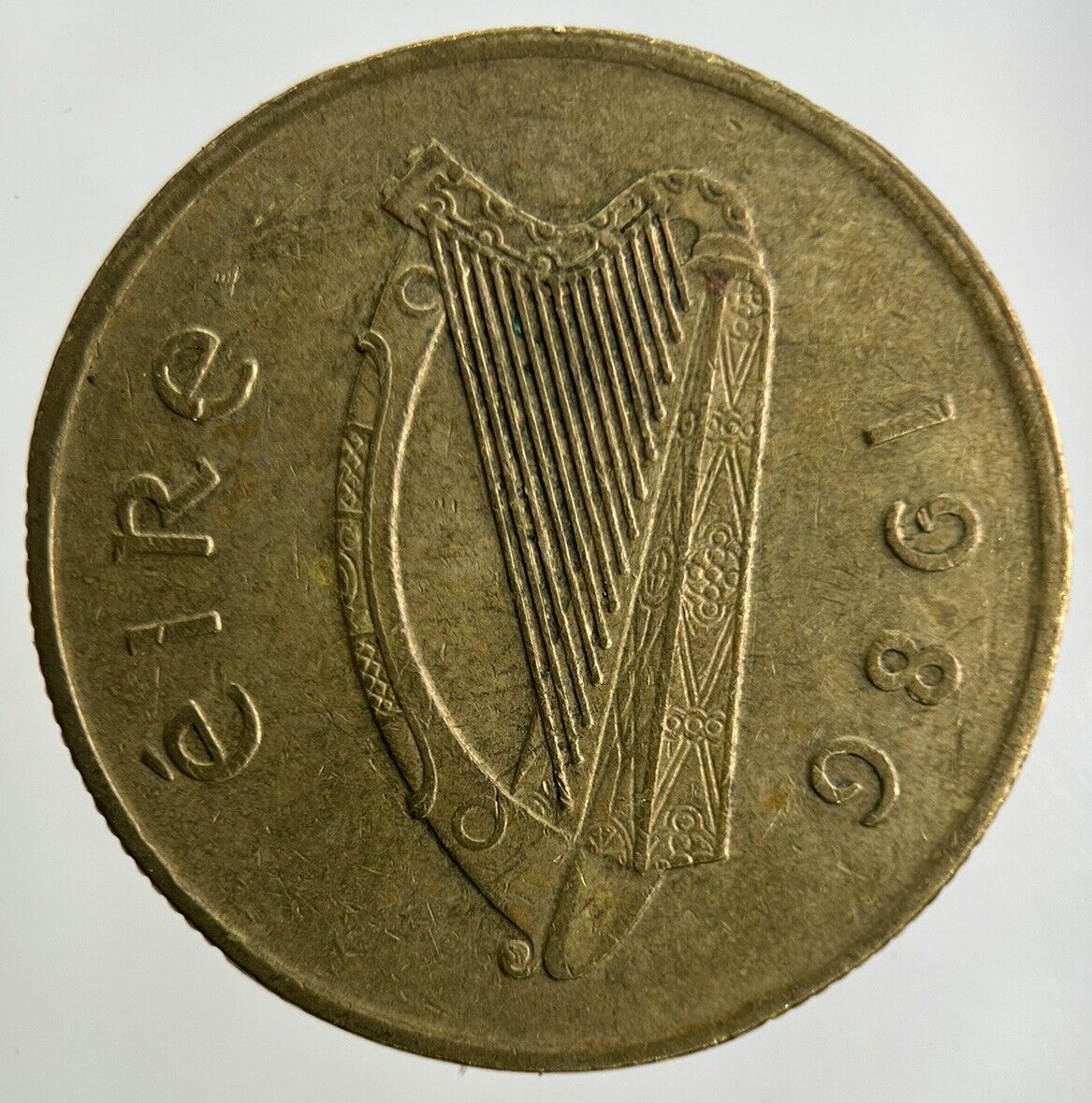 1986 Irish 20p Twenty-Pence Coin | Fine Collectable Grade