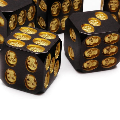 x2 Gold Skull Resin Dice 6 Sided Dungeons & Dragons RPG Role Playing Board Game