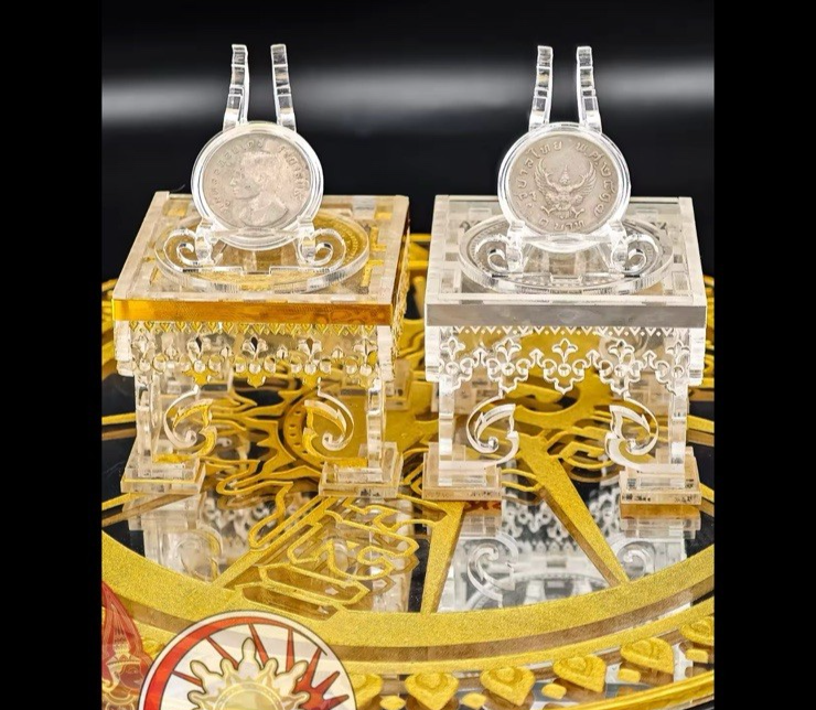 Clear & Gold Multi Purpose Display Table Stand For Coins / Amulet / Medals