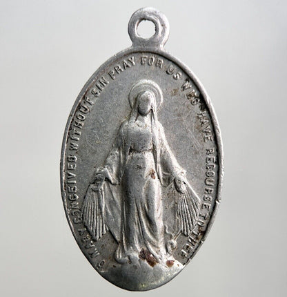 Old Religious Mary Pendant Necklace Charm Amulet | Height 2.7cm | a2957