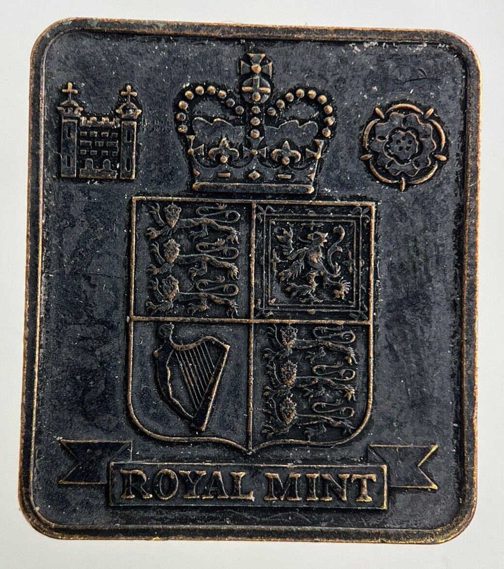 1997 Elizabeth II 2nd Royal Mint Token Coin | Fine Collectable Grade