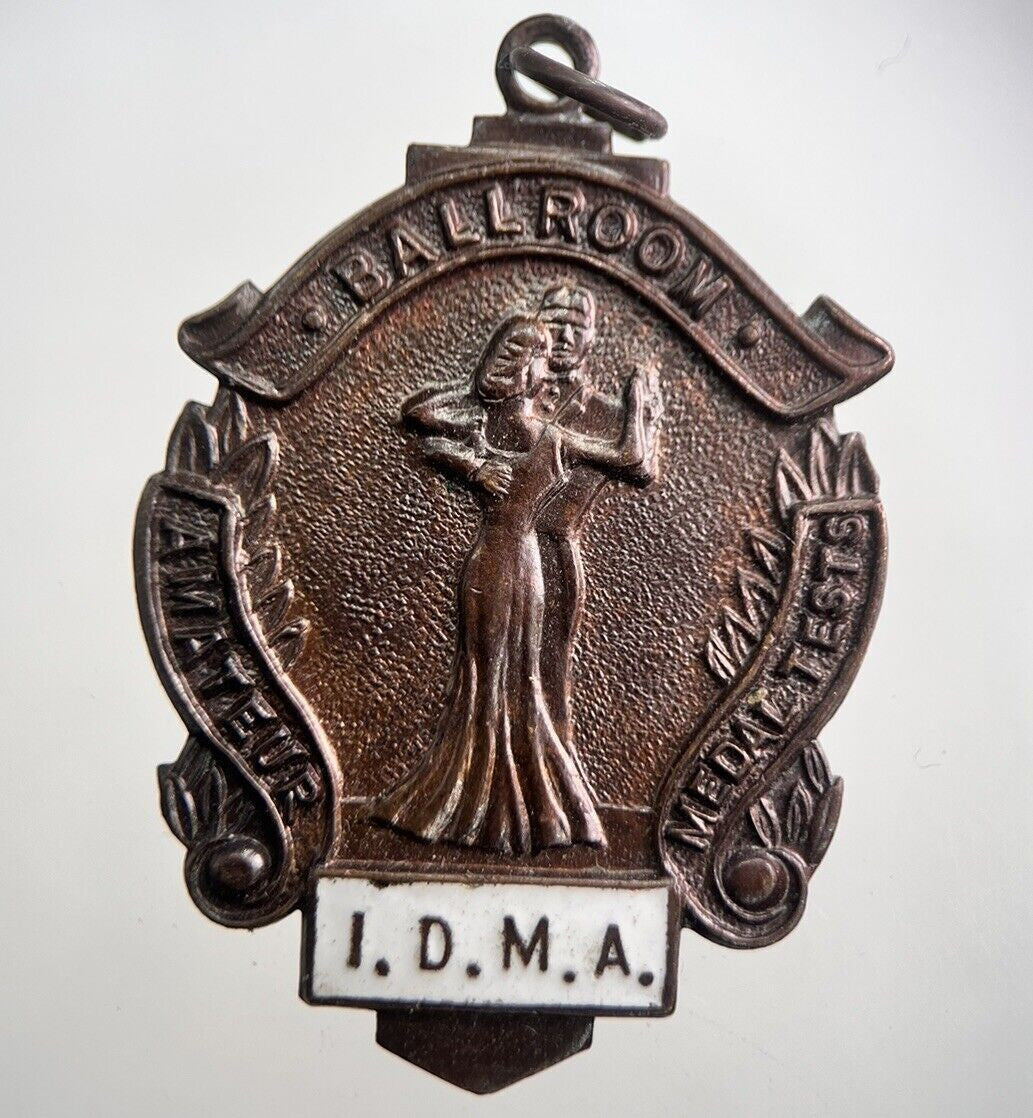 Metal I.D.M.A IDMA Ballroom Dancing Badge | Collectable Grade | a7664
