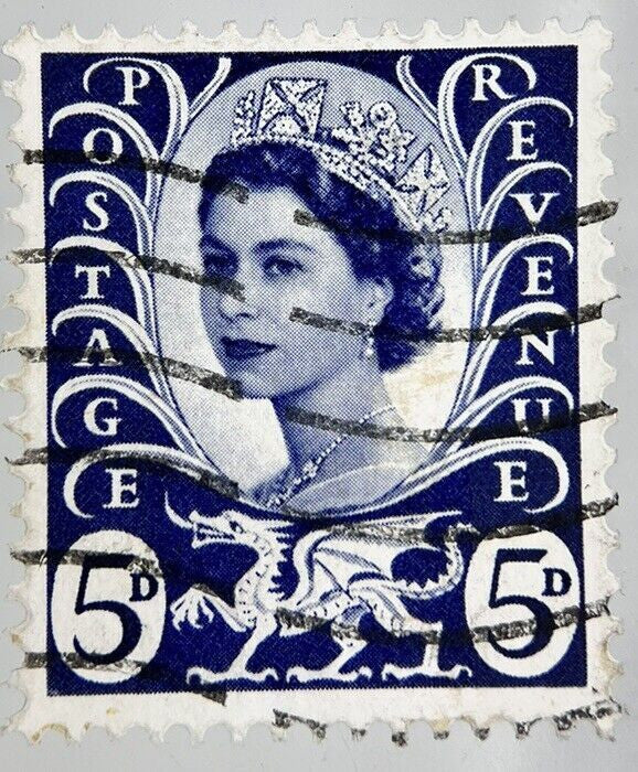 British Elizabeth II 5 Five - Pence 5d Stamp | Collectable Grade