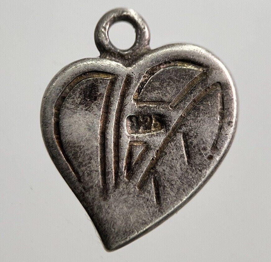 Old Thailand Silver .935 Heart Necklace Charm Amulet | Height 1.5cm | a7846