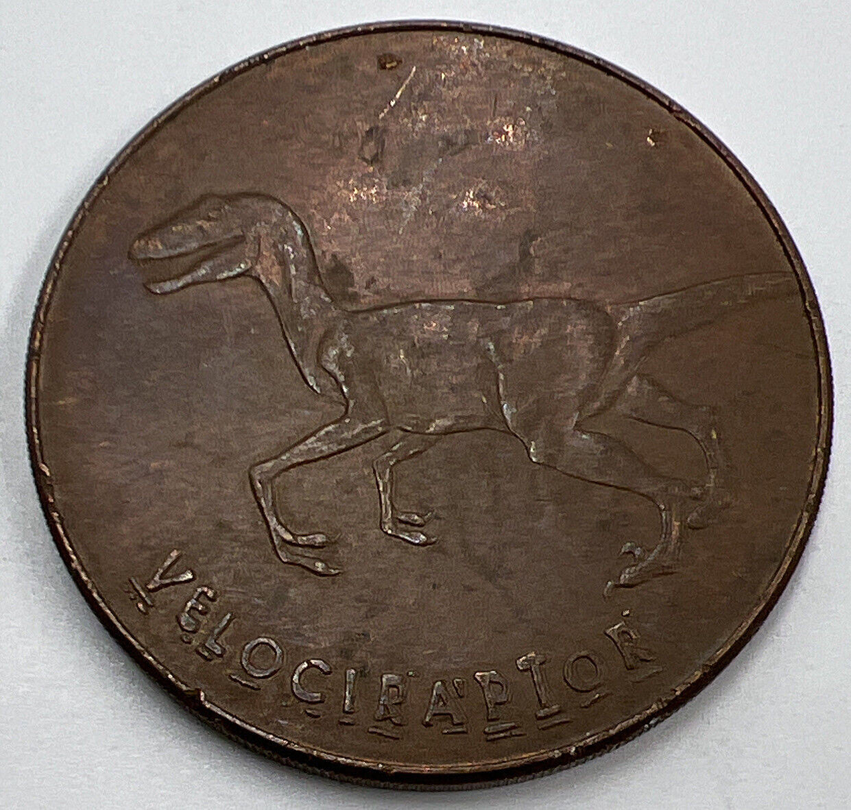 1997 Tetley Jurassic Park Velociraptor Coin | Collectable Grade | a1258