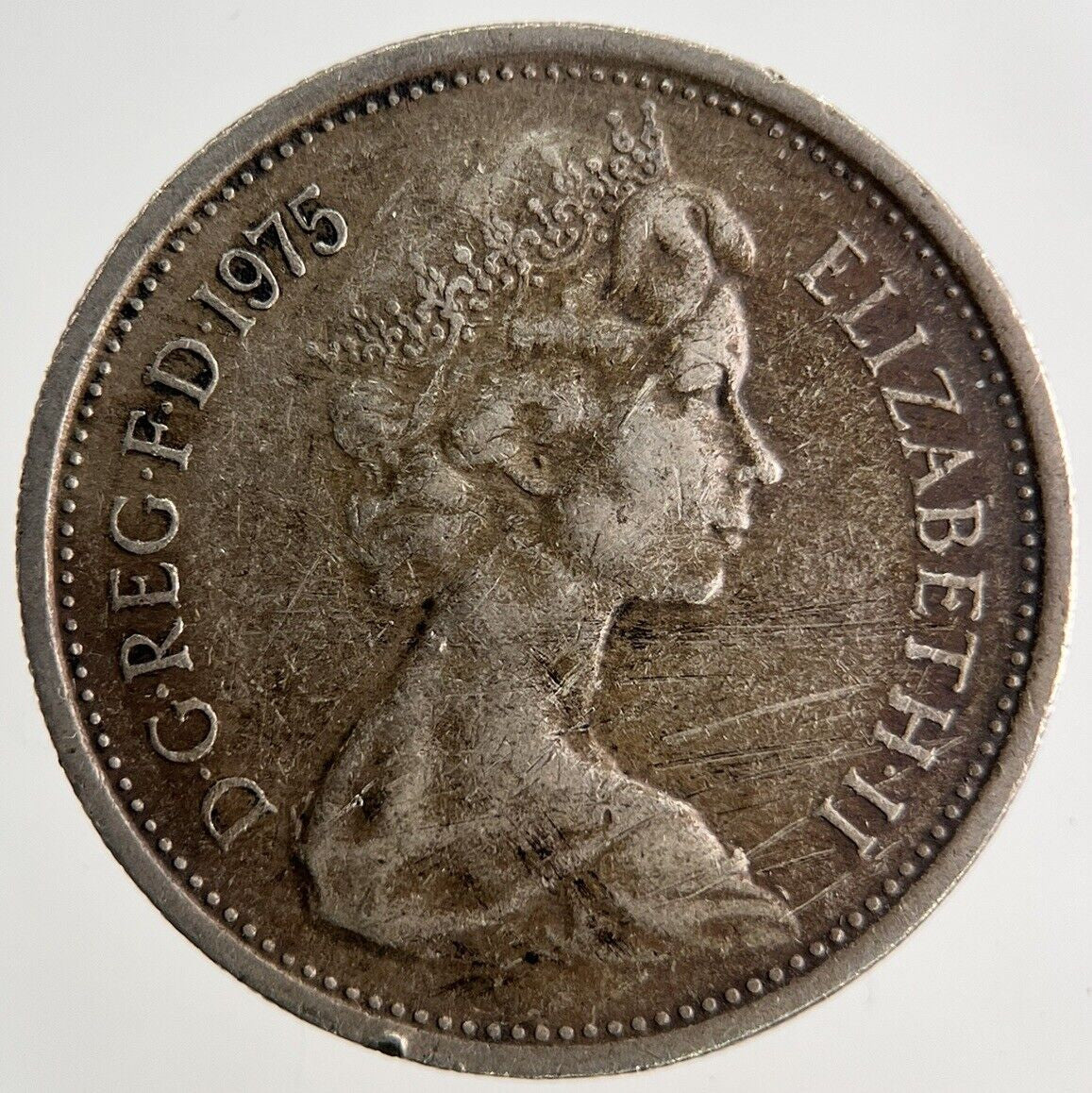 1975 Elizabeth II 2nd 5p Five - Pence Coin | Collectable Grade