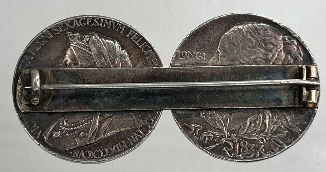 1837 Queen Victoria Silver Medal Broach Coin - Width 5cm | Very High Grade