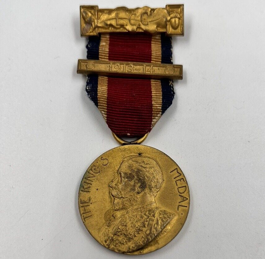 1913-1914 George V London County Council Medal Engraved - W. Spicer | a3362