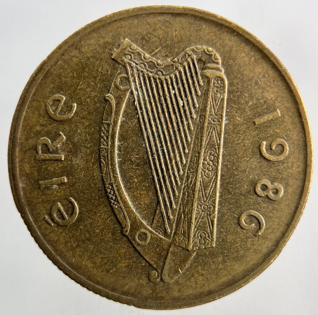 1986 Irish 20p Twenty - Pence Coin | Very High Grade